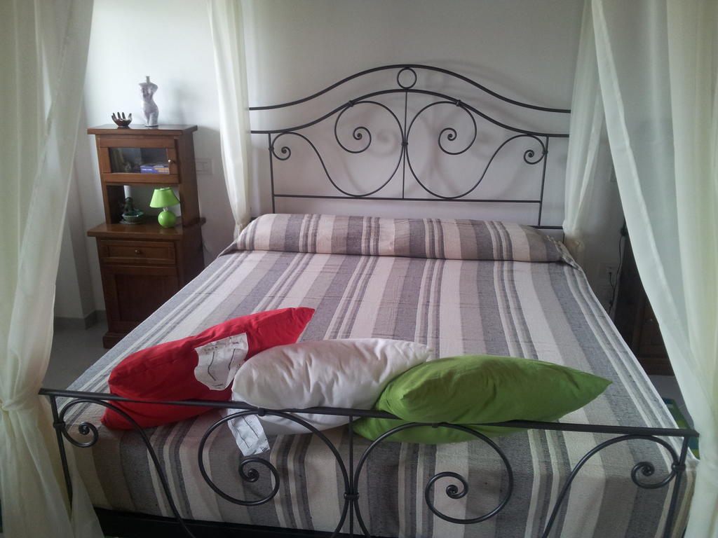 Cascina Rosa Camilla Bed and Breakfast Carpeneto Værelse billede